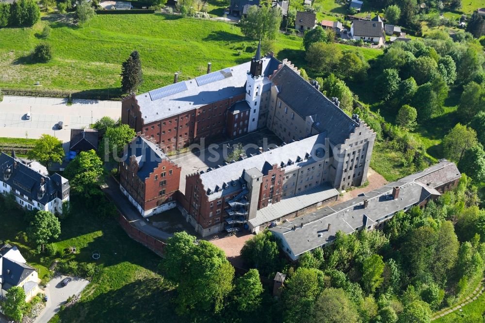 Luftaufnahme Stollberg/Erzgeb. - Burganlage des Schloss Hoheneck in Stollberg/Erzgeb. im Bundesland Sachsen, Deutschland