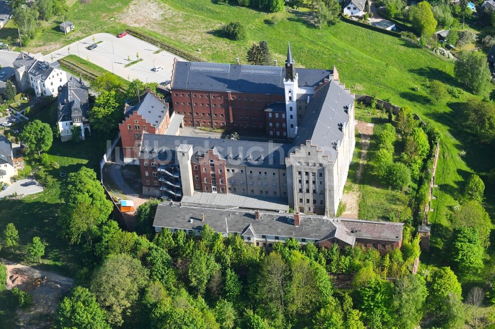 Stollberg/Erzgeb. aus der Vogelperspektive: Burganlage des Schloss Hoheneck in Stollberg/Erzgeb. im Bundesland Sachsen, Deutschland