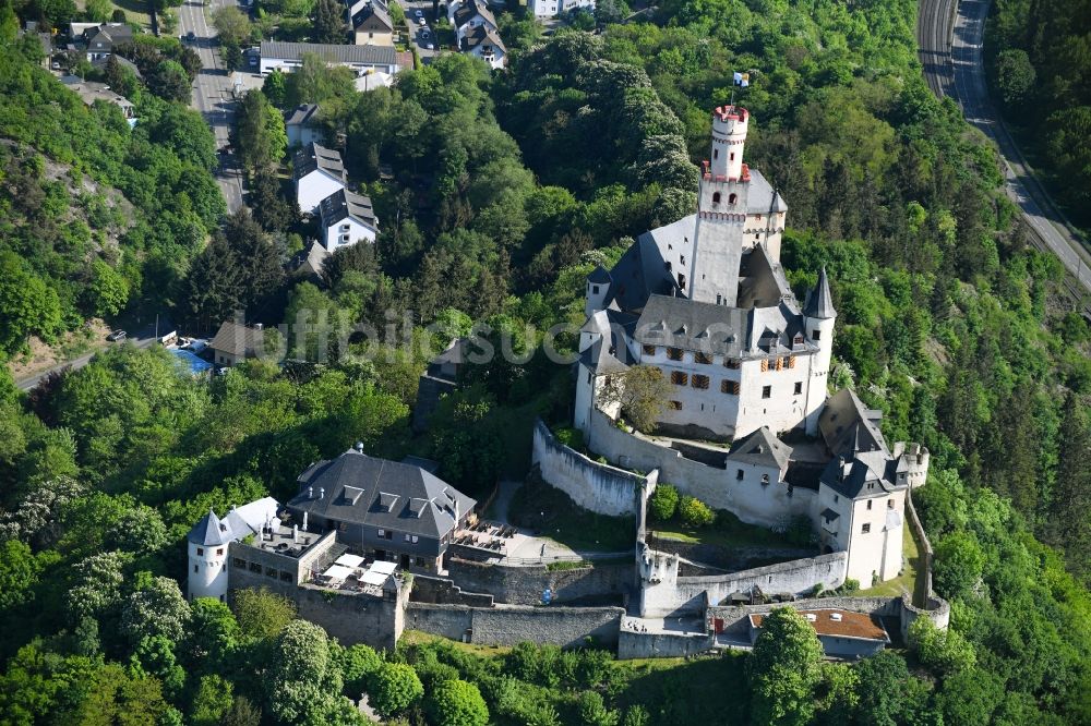 Luftbild Braubach - Burganlage des Schloss Marksburg in Braubach im Bundesland Rheinland-Pfalz, Deutschland