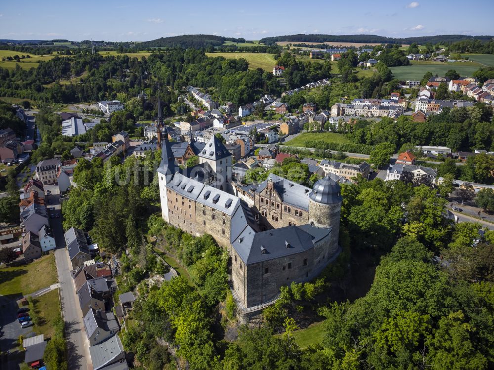 Luftaufnahme Reichenbach im Vogtlan - Burganlage des Schloss Mylau in Reichenbach im Vogtland im Bundesland Sachsen, Deutschland