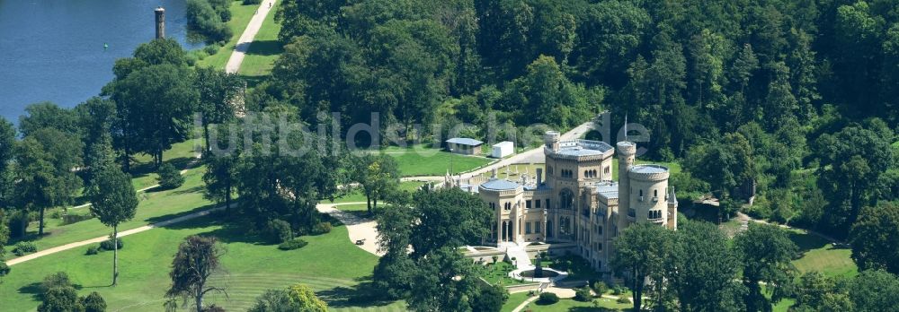 Potsdam von oben - Burganlage des Schloss im Park im Ortsteil Babelsberg in Potsdam im Bundesland Brandenburg