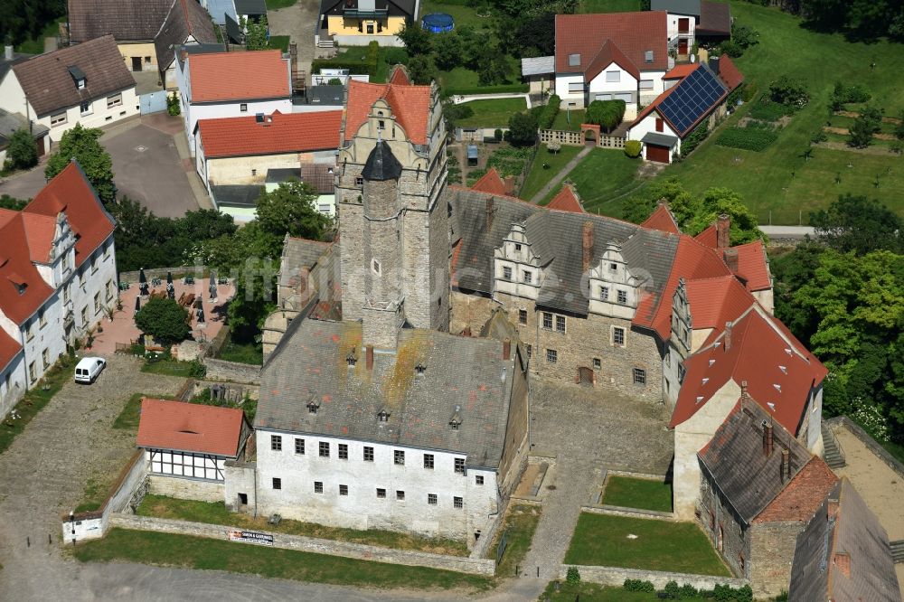 Luftbild Plötzkau - Burganlage des Schloss Plötzkau in Plötzkau im Bundesland Sachsen-Anhalt, Deutschland