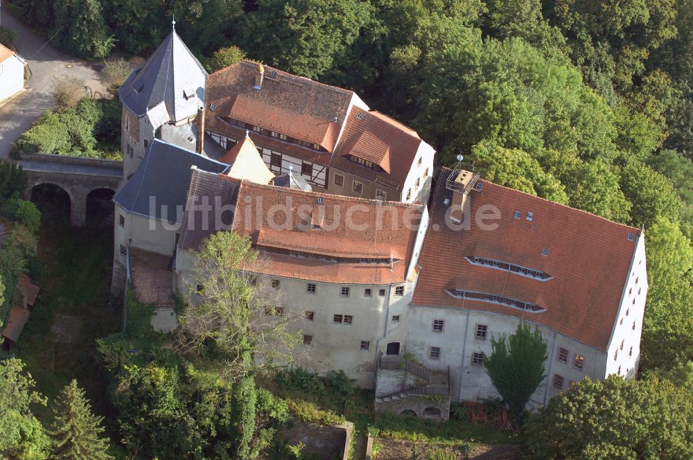 Reinsberg von oben - Burganlage des Schloss in Reinsberg im Bundesland Sachsen, Deutschland