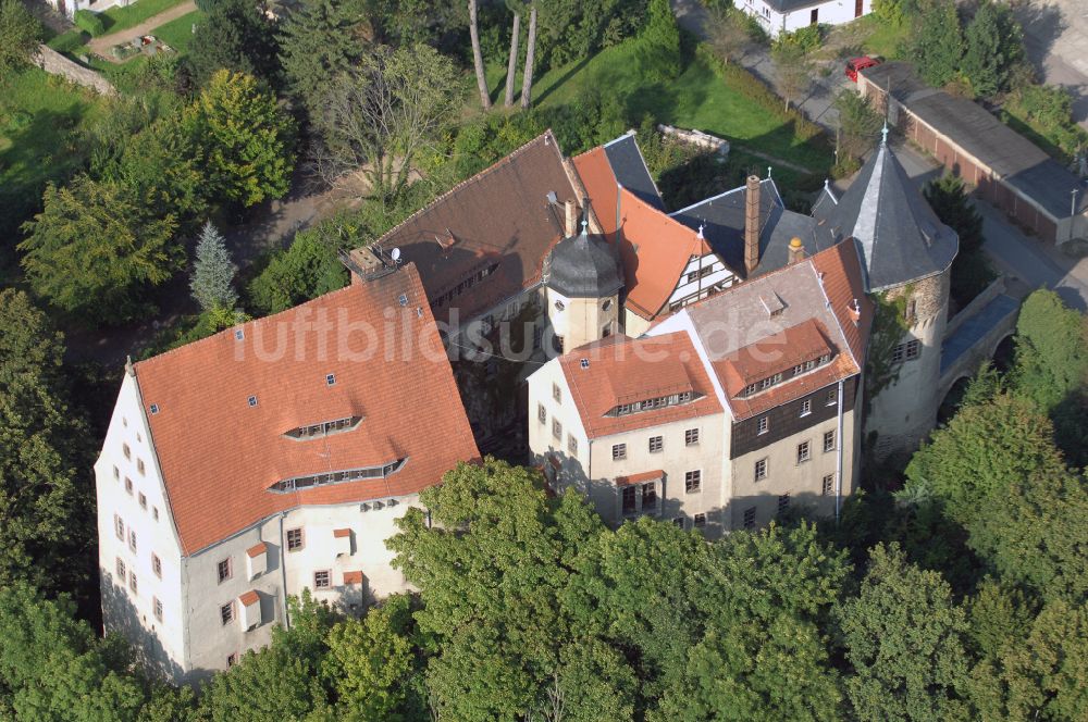 Reinsberg von oben - Burganlage des Schloss in Reinsberg im Bundesland Sachsen, Deutschland