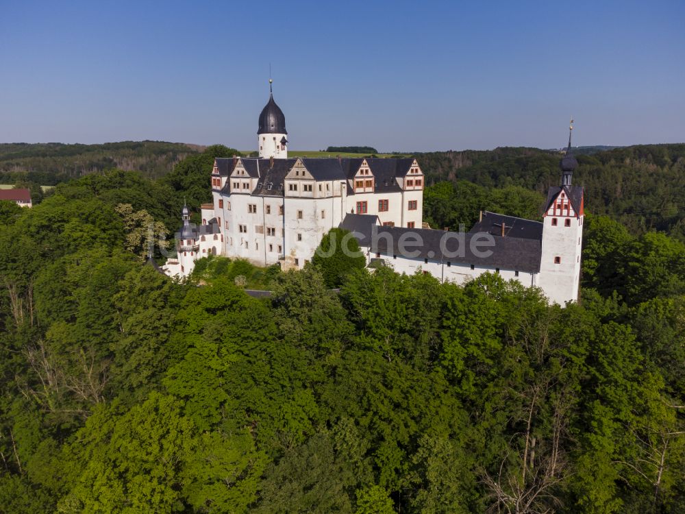 Lunzenau aus der Vogelperspektive: Burganlage Schloss Rochsburg in Lunzenau im Bundesland Sachsen, Deutschland