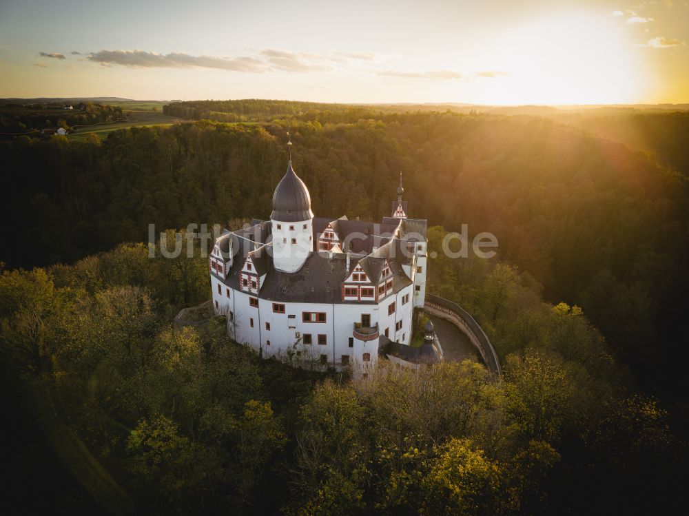 Lunzenau von oben - Burganlage Schloss Rochsburg in Lunzenau im Bundesland Sachsen, Deutschland