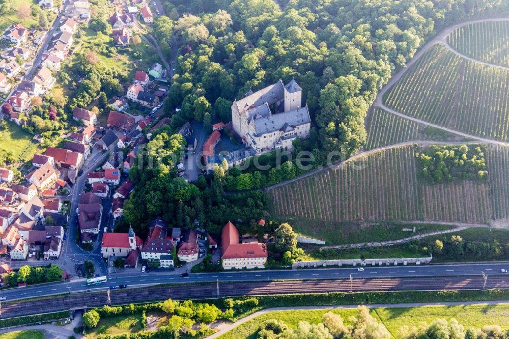 Luftbild Schonungen - Burganlage des Schloss Schloss Mainberg im Ortsteil Mainberg in Schonungen im Bundesland Bayern, Deutschland