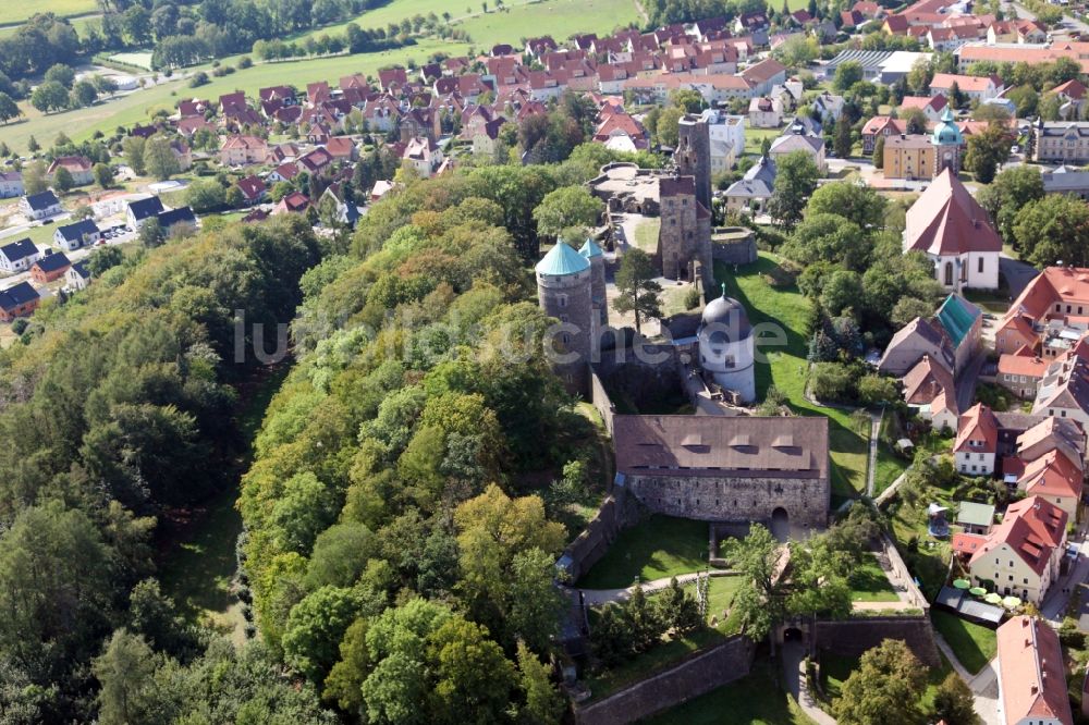 Stolpen aus der Vogelperspektive: Burganlage des Schloss in Stolpen im Bundesland Sachsen, Deutschland