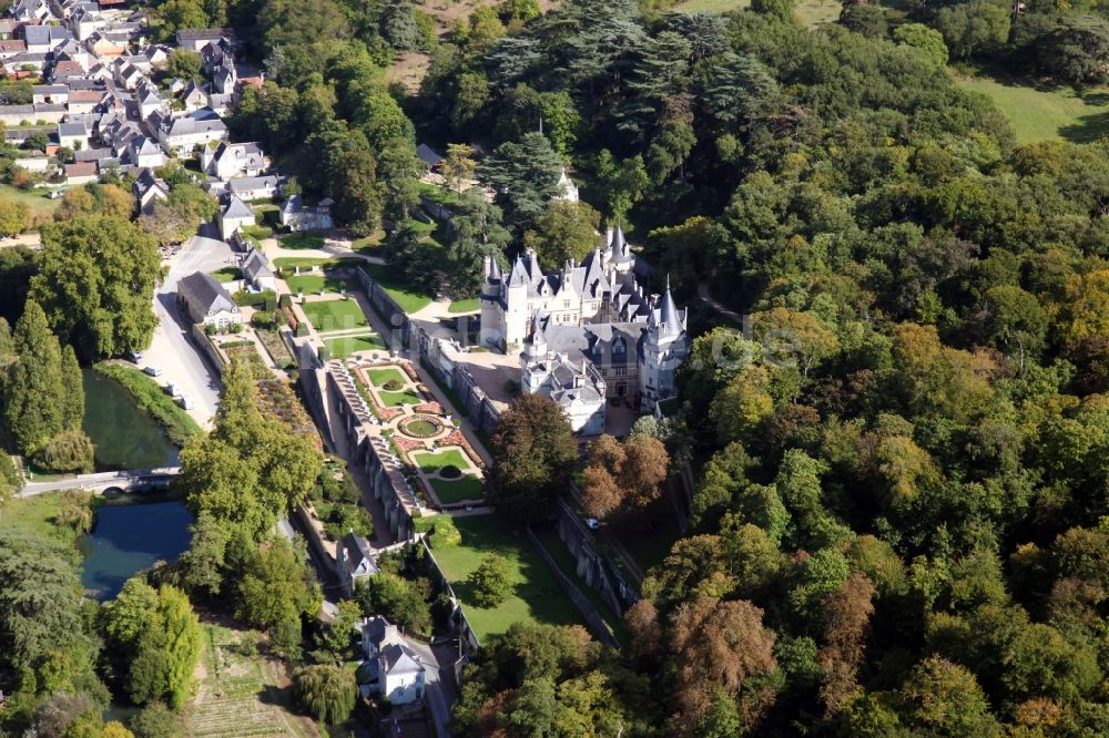 Rigny Usse von oben - Burganlage des Schlosses Chateau d' Usse in Rigny Usse in Centre-Val de Loire, Frankreich