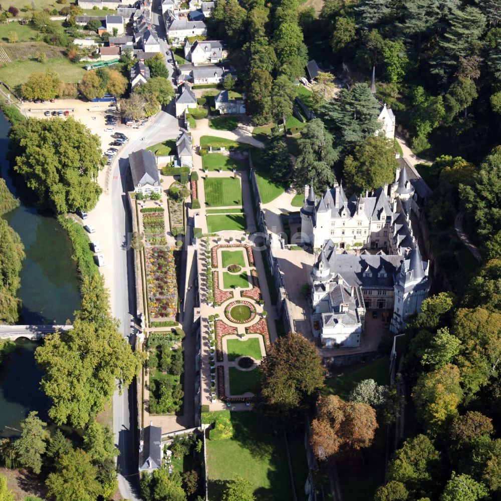 Luftaufnahme Rigny Usse - Burganlage des Schlosses Chateau d' Usse in Rigny Usse in Centre-Val de Loire, Frankreich