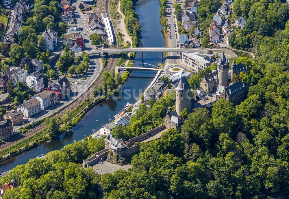 Luftbild Altena - Burganlage der Veste in Altena im Bundesland Nordrhein-Westfalen, Deutschland