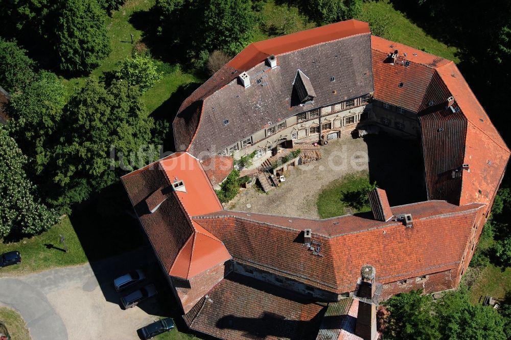 Wittstock/Dosse aus der Vogelperspektive: Burganlage der Veste Burg Goldbeck an der Burgstraße in Goldbeck im Bundesland Brandenburg