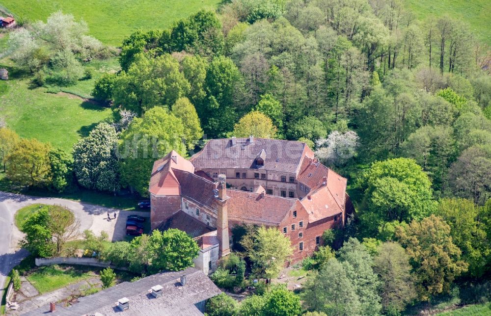 Luftaufnahme Wittstock/Dosse - Burganlage der Veste Burg Goldbeck an der Burgstraße in Goldbeck im Bundesland Brandenburg