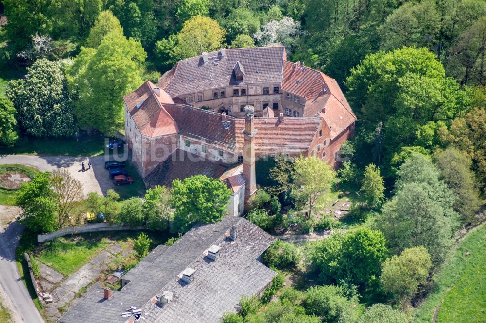 Wittstock/Dosse von oben - Burganlage der Veste Burg Goldbeck an der Burgstraße in Goldbeck im Bundesland Brandenburg