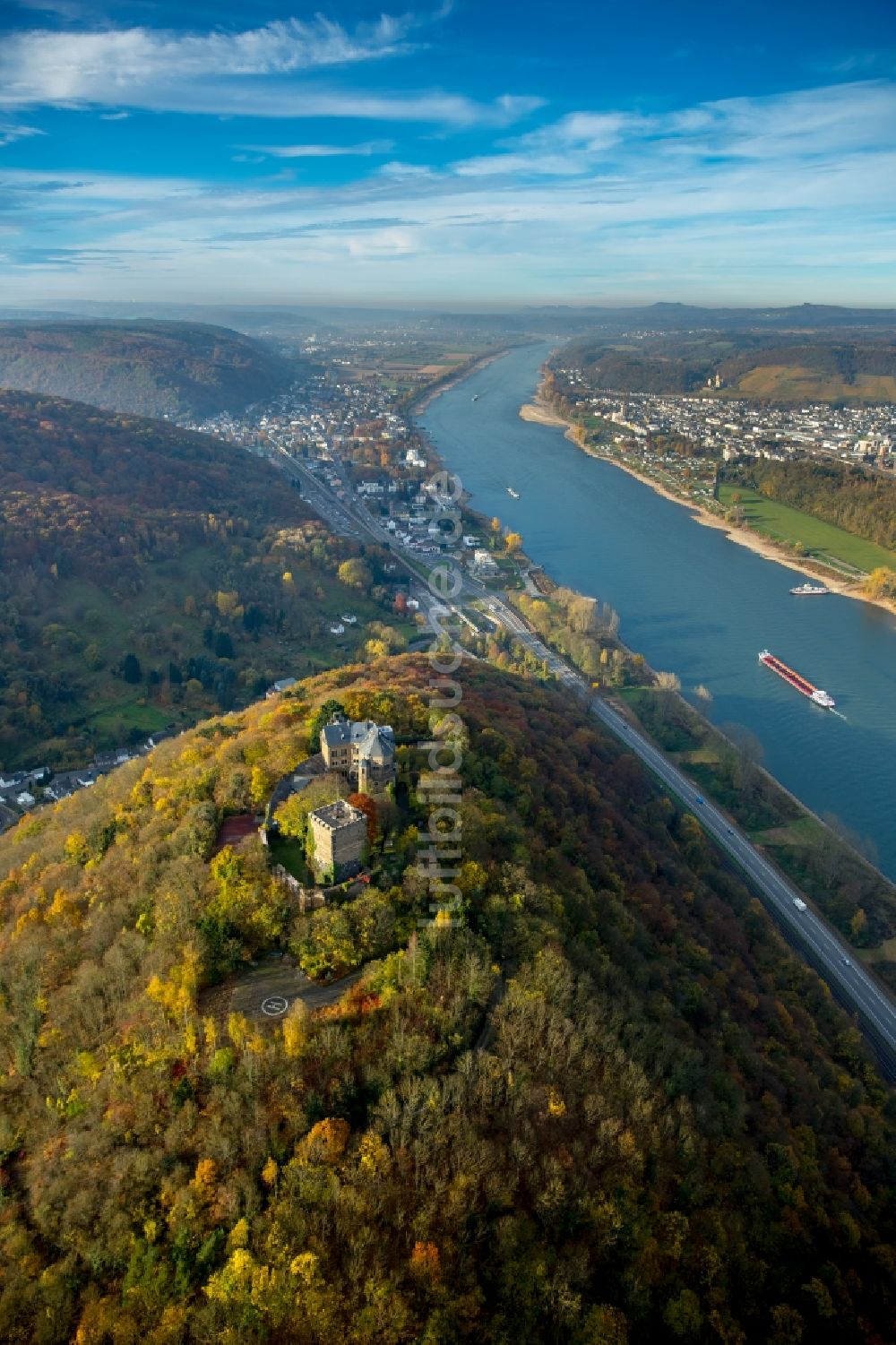 Luftbild Bad Breisig - Burganlage der Veste Burg Rheineck in Bad Breisig im Bundesland Rheinland-Pfalz