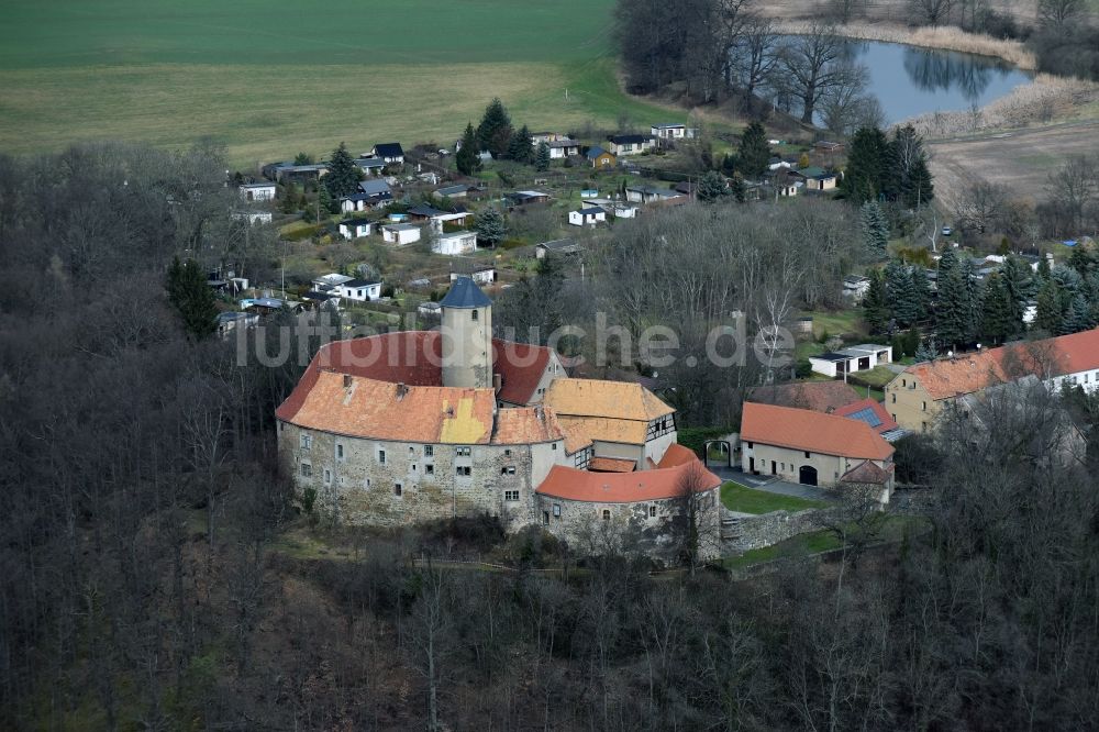 Schönfels aus der Vogelperspektive: Burganlage der Veste Burg Schönfels an der Burgstraße in Schönfels im Bundesland Sachsen