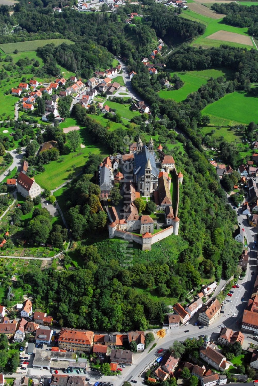 Luftbild Schwäbisch Hall - Burganlage der Veste Comburg im Ortsteil Steinbach in Schwäbisch Hall im Bundesland Baden-Württemberg, Deutschland