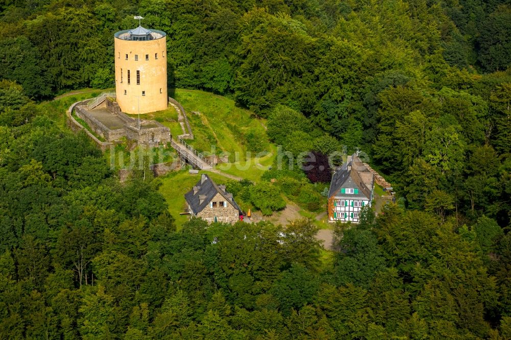 Hilchenbach von oben - Burganlage der Veste Ginsburg in Hilchenbach im Bundesland Nordrhein-Westfalen