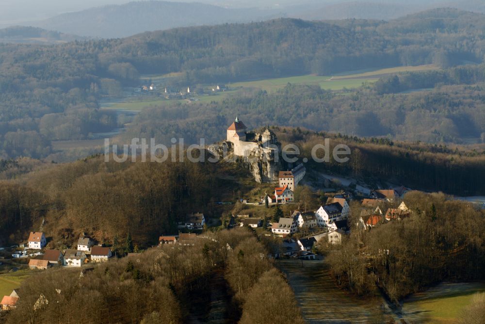 Luftbild Kirchensittenbach - Burganlage der Veste Hohenstein in Kirchensittenbach im Bundesland Bayern, Deutschland