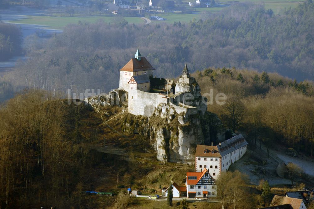 Luftaufnahme Kirchensittenbach - Burganlage der Veste Hohenstein in Kirchensittenbach im Bundesland Bayern, Deutschland