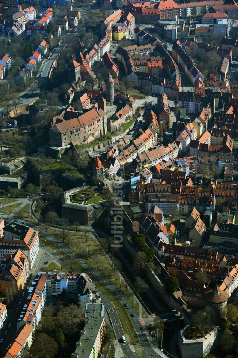 Luftbild Nürnberg - Burganlage der Veste Kaiserburg im Ortsteil Altstadt in Nürnberg im Bundesland Bayern, Deutschland