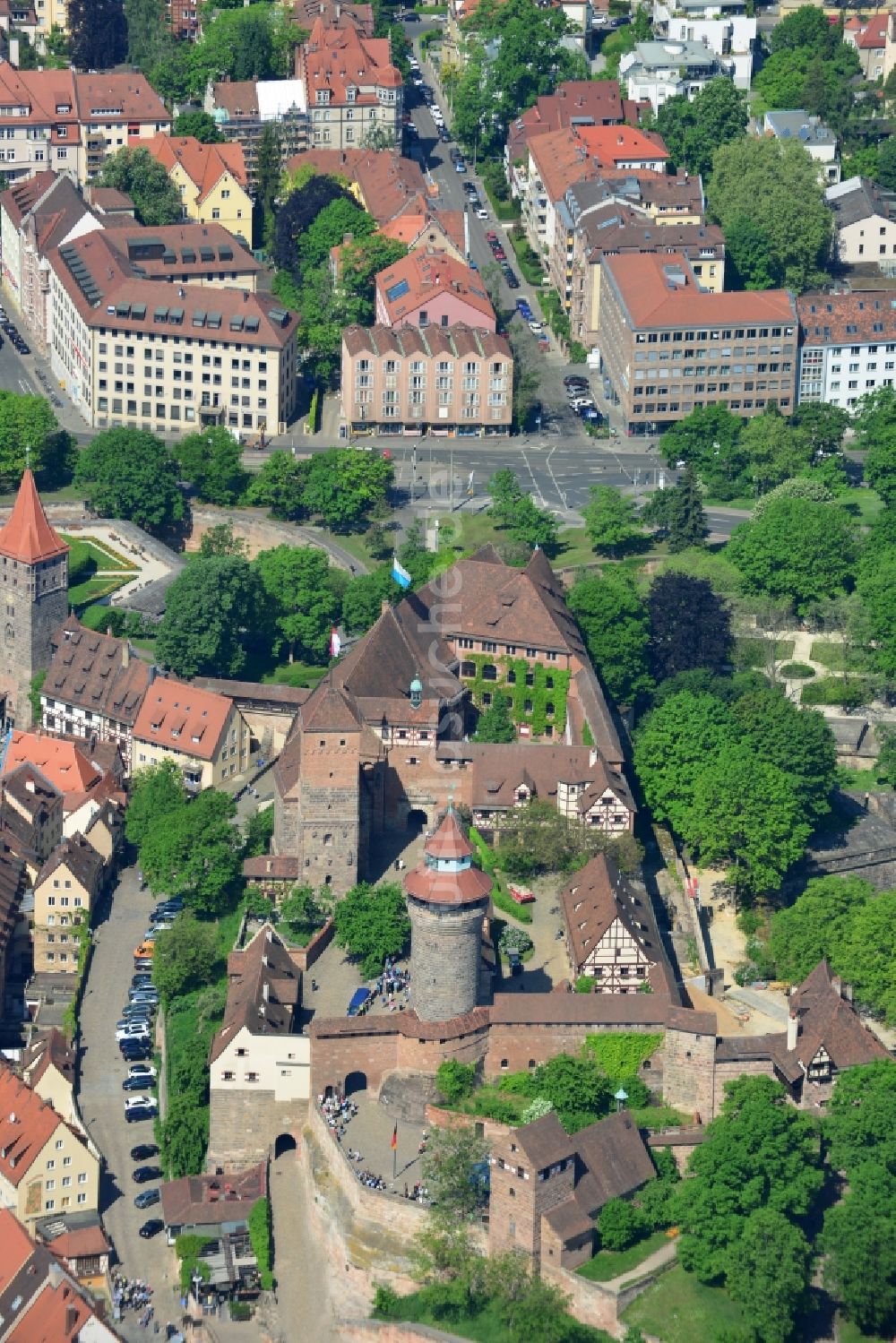 Nürnberg von oben - Burganlage der Veste Nürnberger Burg in der Altstadt von Nürnberg im Bundesland Bayern