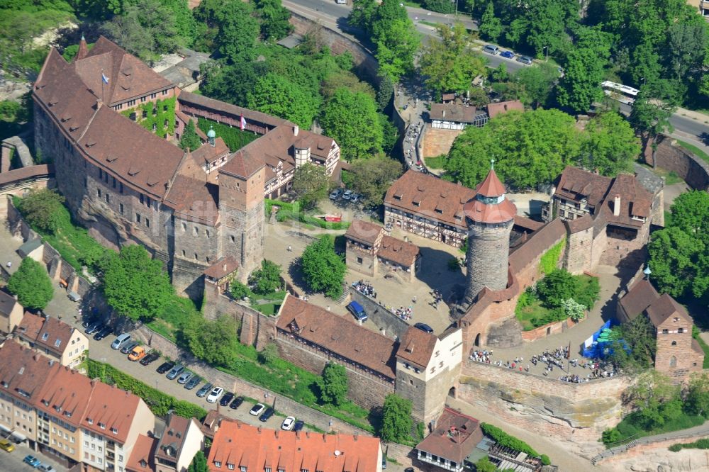 Luftbild Nürnberg - Burganlage der Veste Nürnberger Burg in der Altstadt von Nürnberg im Bundesland Bayern