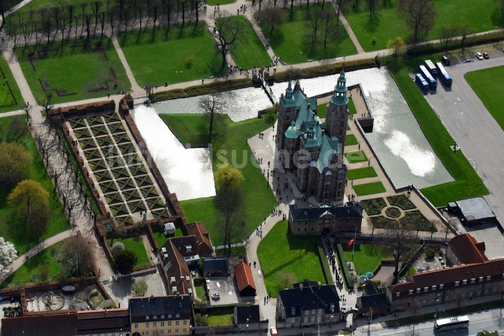 Kopenhagen aus der Vogelperspektive: Burganlage der Veste Rosenborg Castle Oster Voldgade in Kopenhagen in , Dänemark