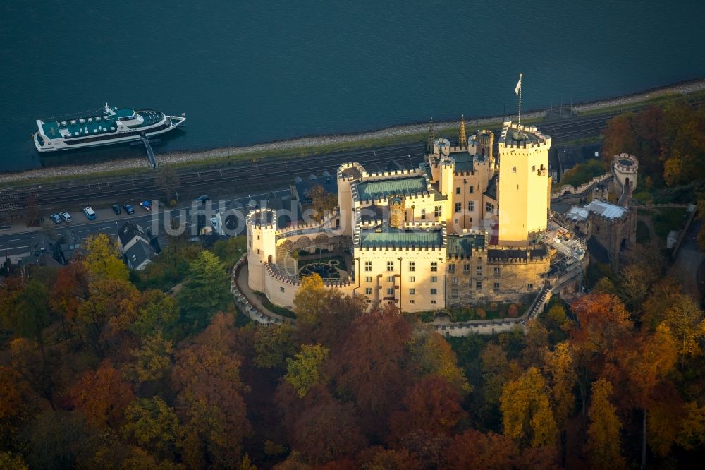 Luftaufnahme Koblenz - Burganlage der Veste Schloss Stolzenfels in Koblenz im Bundesland Rheinland-Pfalz