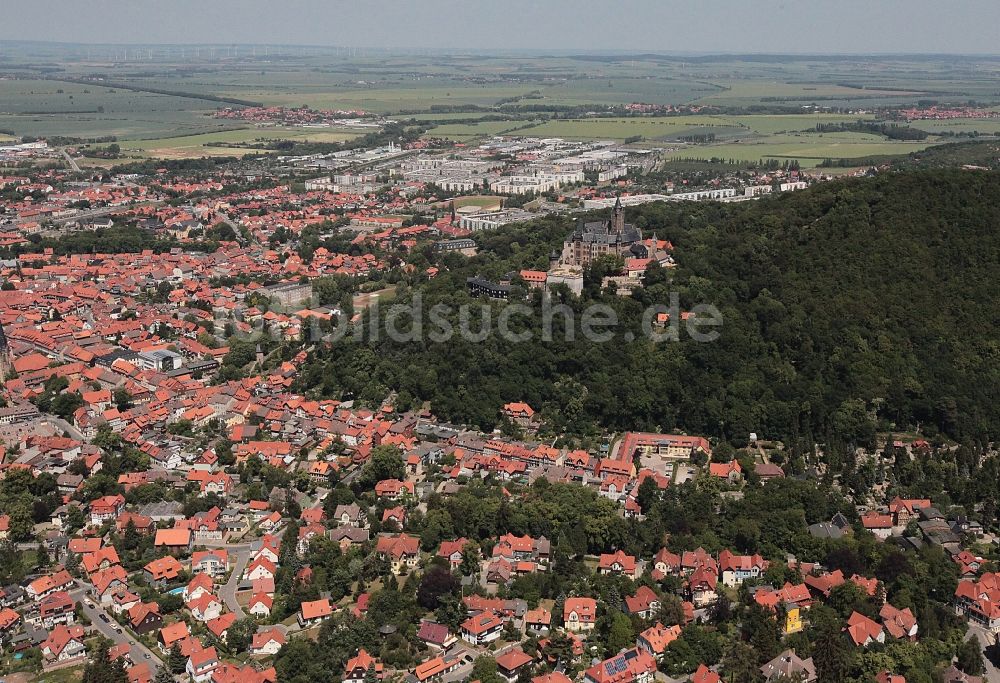 Luftbild Wernigerode - Burganlage der Veste - Schloss Wernigerode in Wernigerode im Bundesland Sachsen-Anhalt, Deutschland