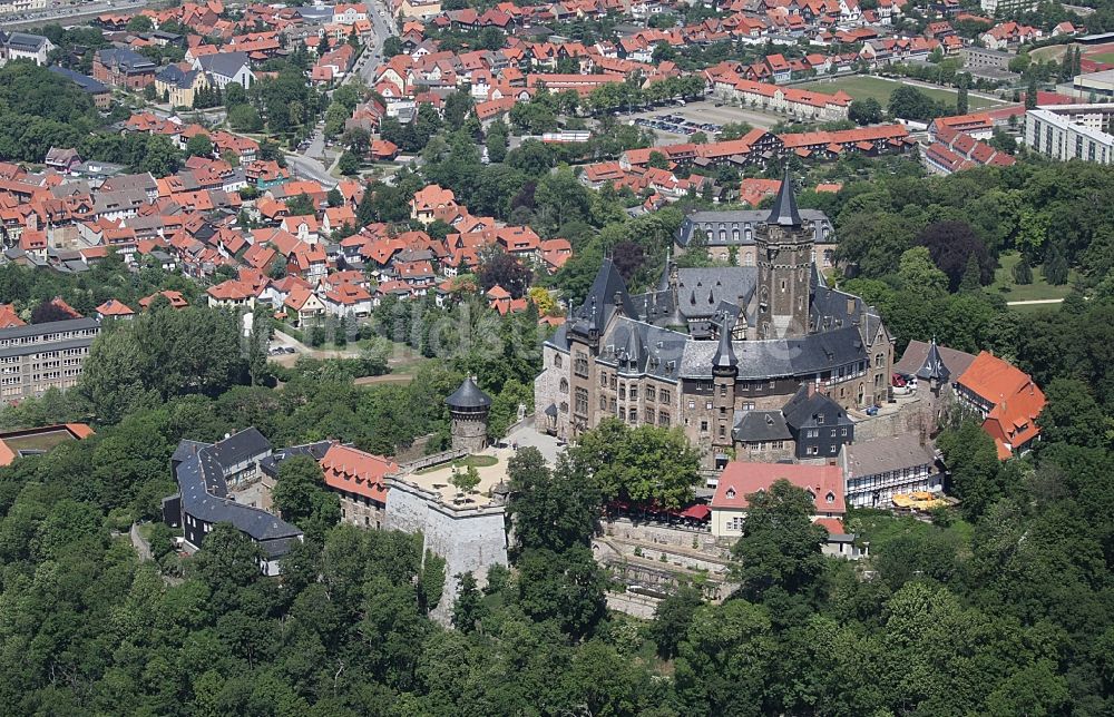 Luftbild Wernigerode - Burganlage der Veste - Schloss Wernigerode in Wernigerode im Bundesland Sachsen-Anhalt, Deutschland