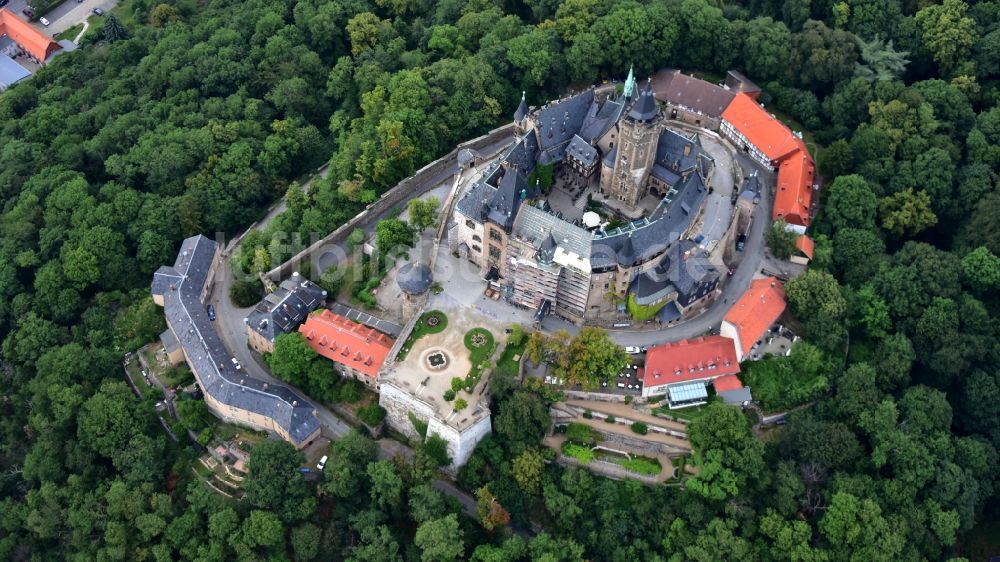 Luftbild Wernigerode - Burganlage der Veste - Schloss Wernigerode in Wernigerode im Bundesland Sachsen-Anhalt, Deutschland