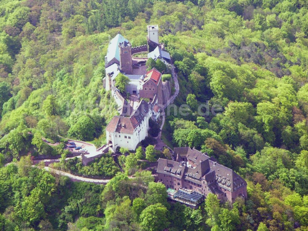 Eisenach aus der Vogelperspektive: Burganlage der Veste Wartburg in Eisenach im Bundesland Thüringen, Deutschland