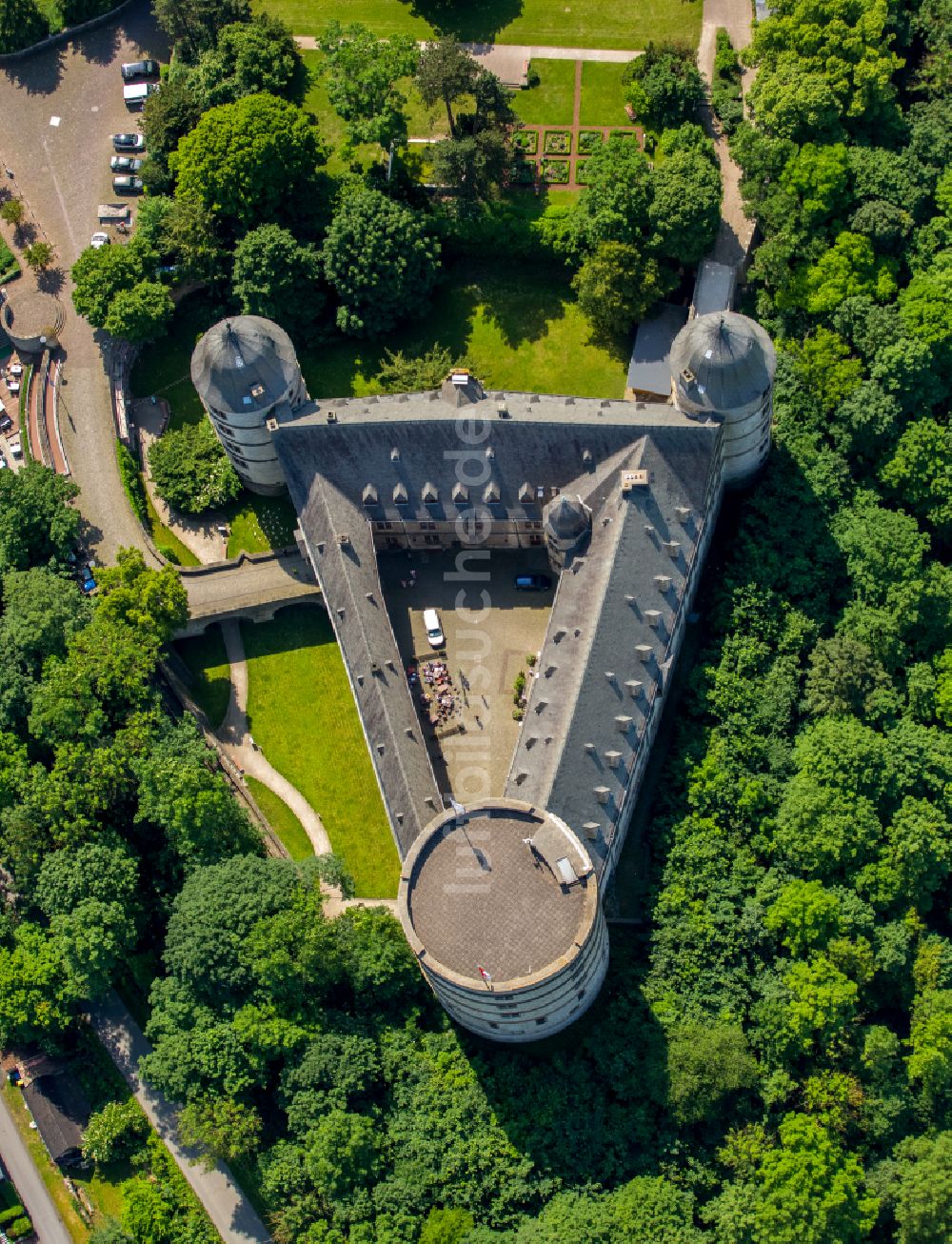 Luftbild Büren - Burganlage der Veste Wewelsburg am Burgwall in Büren im Bundesland Nordrhein-Westfalen