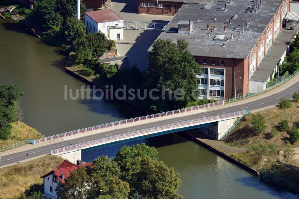 Luftbild Burg bei Magdeburg - Burger Brücke in Burg über dem Elbe-Havel-Kanal im Bundesland Sachsen-Anhalt