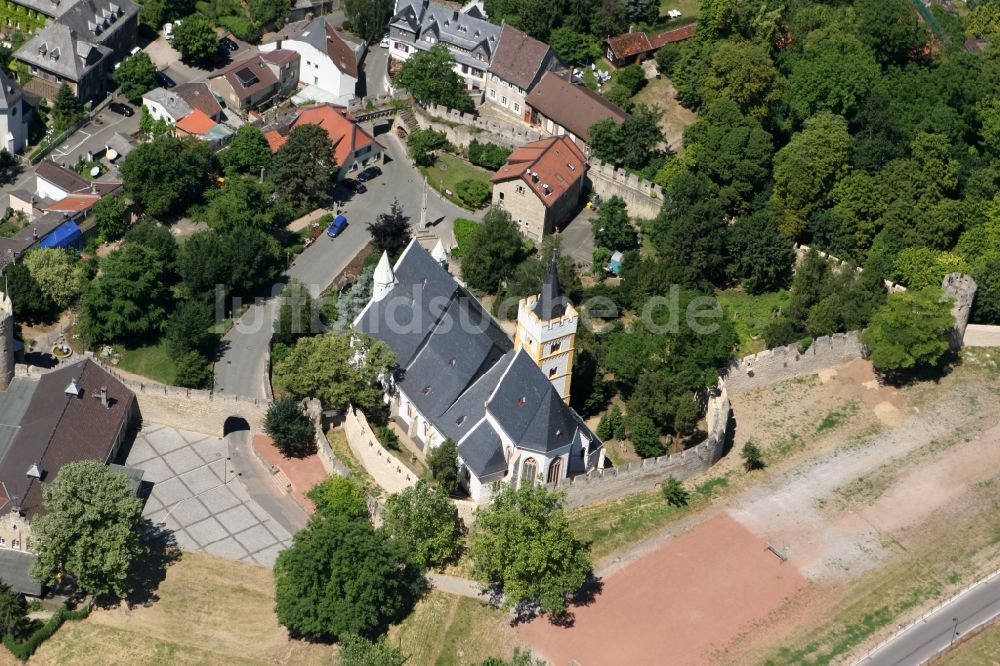 Ingelheim am Rhein von oben - Burgkirche in Ingelheim am Rhein im Bundesland Rheinland-Pfalz