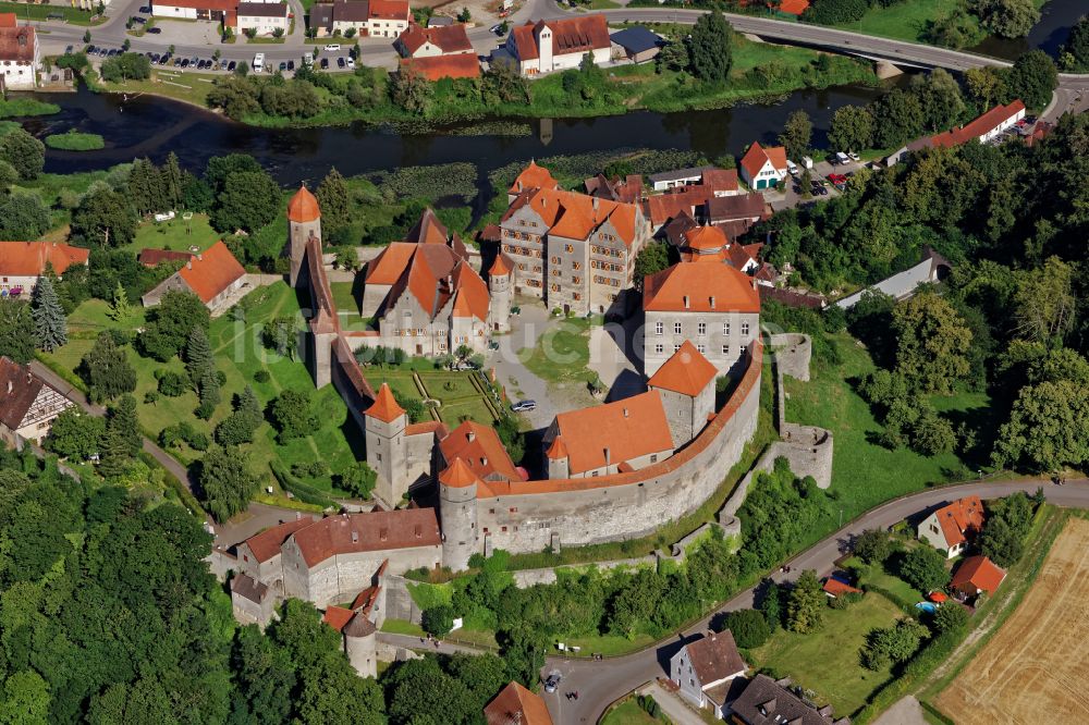 Luftbild Harburg (Schwaben) - Burgmauern der Burg Harburg in Harburg (Schwaben) im Bundesland Bayern, Deutschland