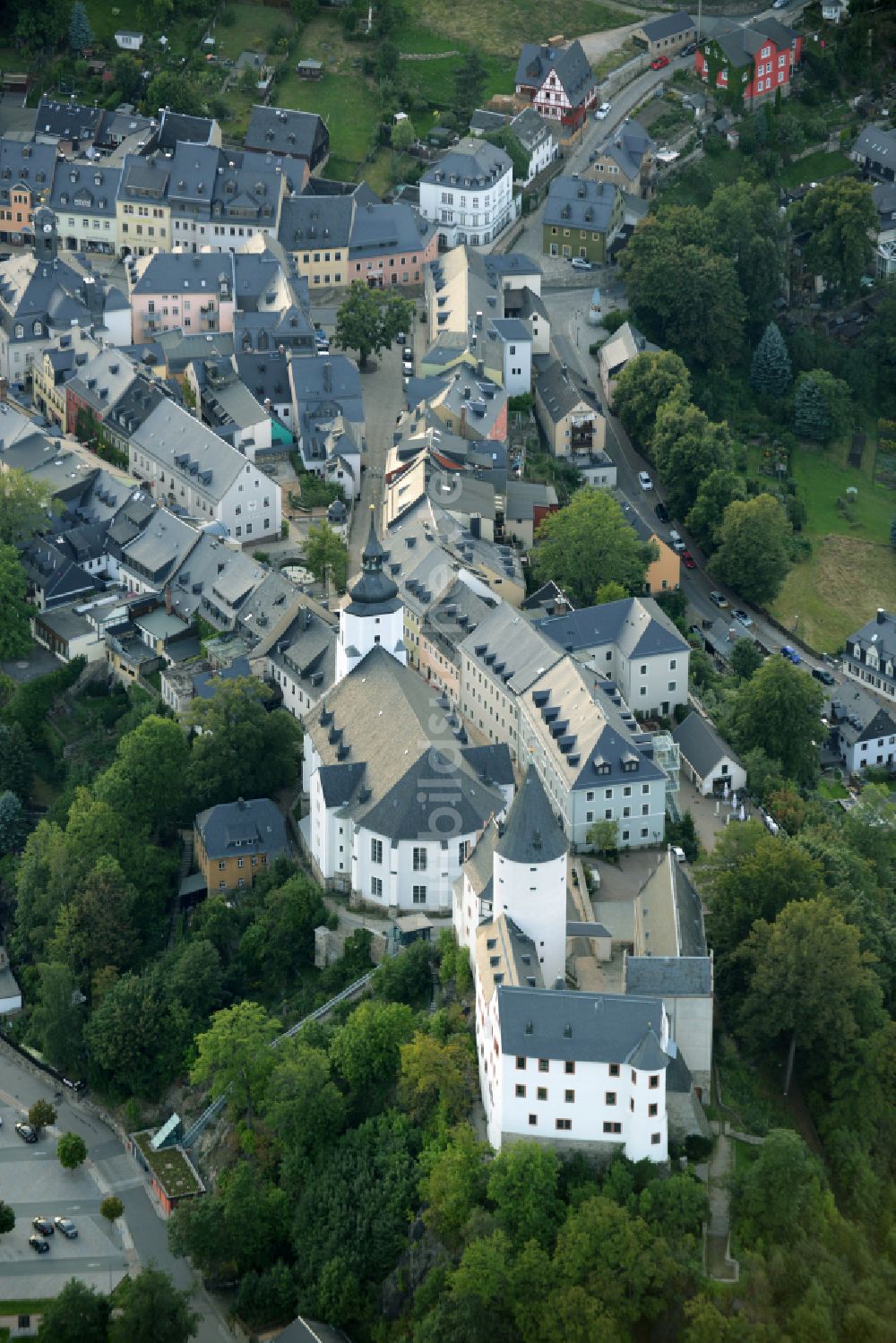 Luftbild Schwarzenberg/Erzgebirge - Burgmauern Schloß Schwarzenberg in Schwarzenberg/Erzgebirge im Bundesland Sachsen, Deutschland