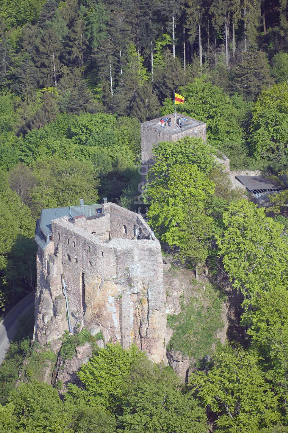 EBERSTEIN von oben - Burgruine Alt-Eberstein in Baden-Würtemberg