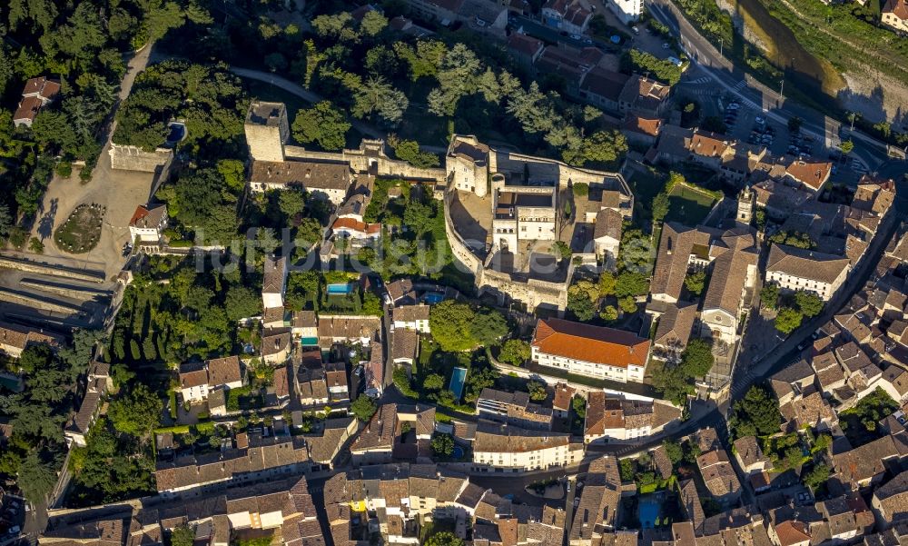 Montélimar von oben - Burgruine des Chateau des Adhémar in Montélimar in Frankreich