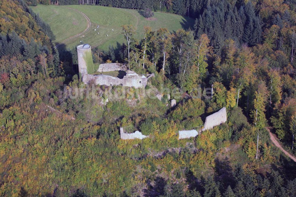 Kandern von oben - Burgruine Sausenburg bei Kandern im Landkreis Lörrach in Baden-Württemberg