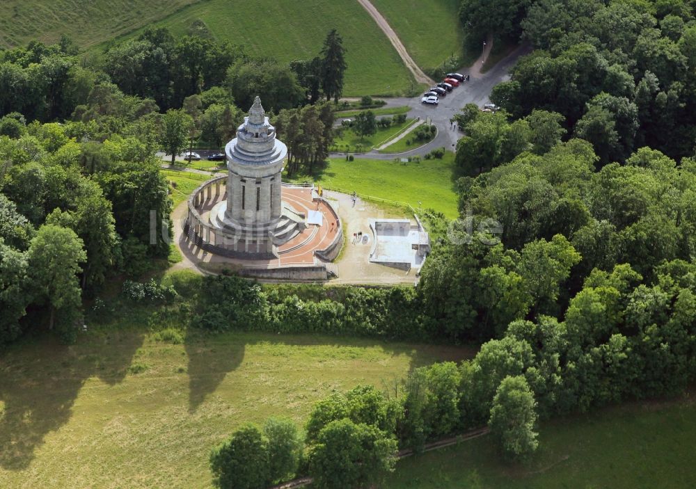 Luftaufnahme Eisenach - Burschenschaftsdenkmal im Süden Eisenachs auf der Göpelskuppe in Thüringen