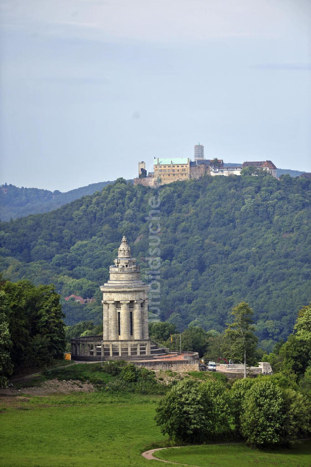 Eisenach von oben - Burschenschaftsdenkmal und Wartburg