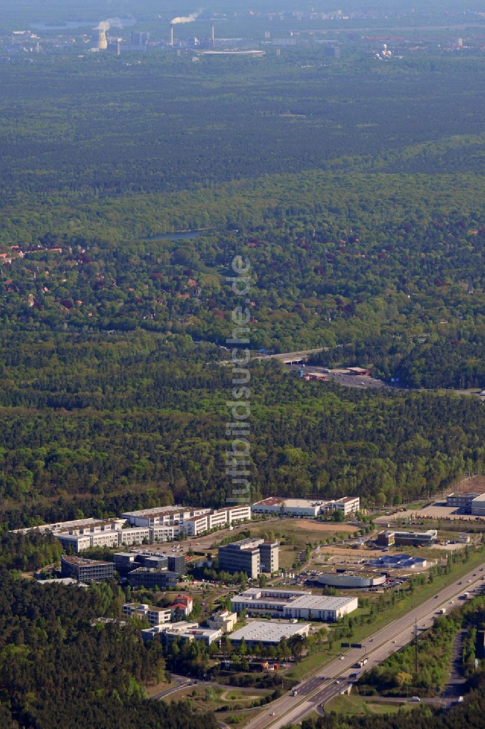 Kleinmachnow von oben - Business Campus Europarc Dreilinden in Kleinmachnow im Bundesland Brandenburg