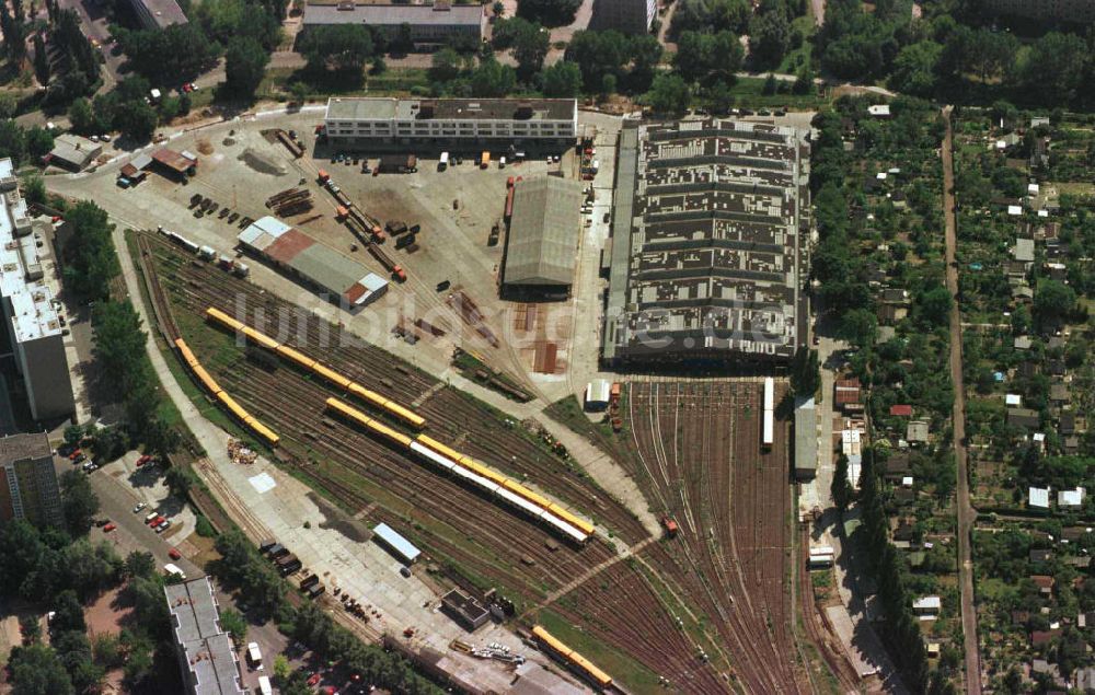 Berlin-Lichtenberg aus der Vogelperspektive: BVG U-Bahndepot in Friedrichsfelde.