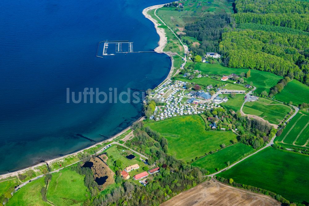 Luftbild Munkbrarup - Campingplatz Bockholmwik und Sport- und Segelboot - Anlegestelle Yachthafen Bockholmwik in Munkbrarup im Bundesland Schleswig-Holstein, Deutschland