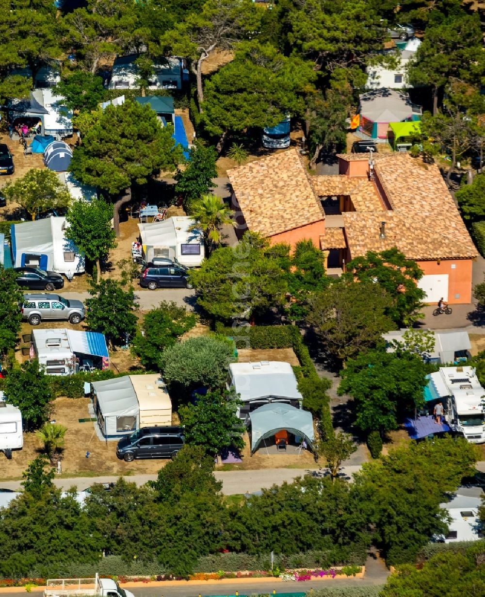 Canet-en-Roussillon von oben - Campingplatz in Canet-en-Roussillon in Frankreich