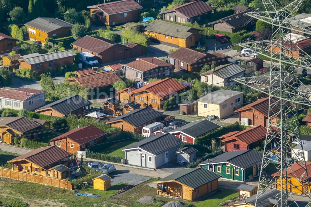 Mülheim a. d. Ruhr aus der Vogelperspektive: Campingplatz mit Ferienhäusern in Mühlheim an der Ruhr im Bundesland Nordrhein-Westfalen