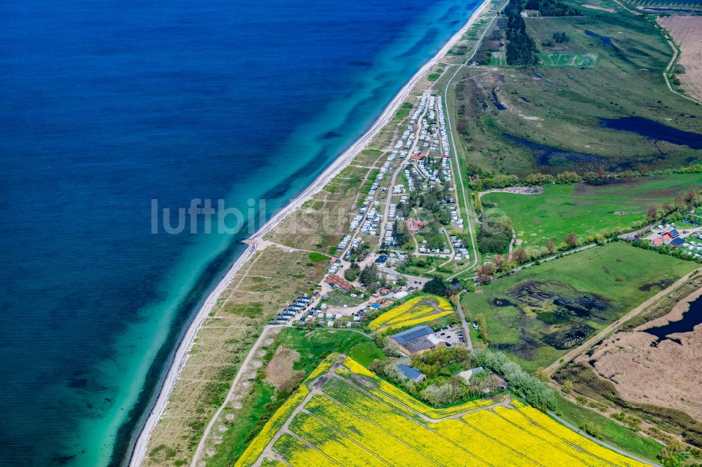 Luftaufnahme Fehmarn - Campingplatz Flüggerstrand in Flügge auf der Ostseeinsel Fehmarn