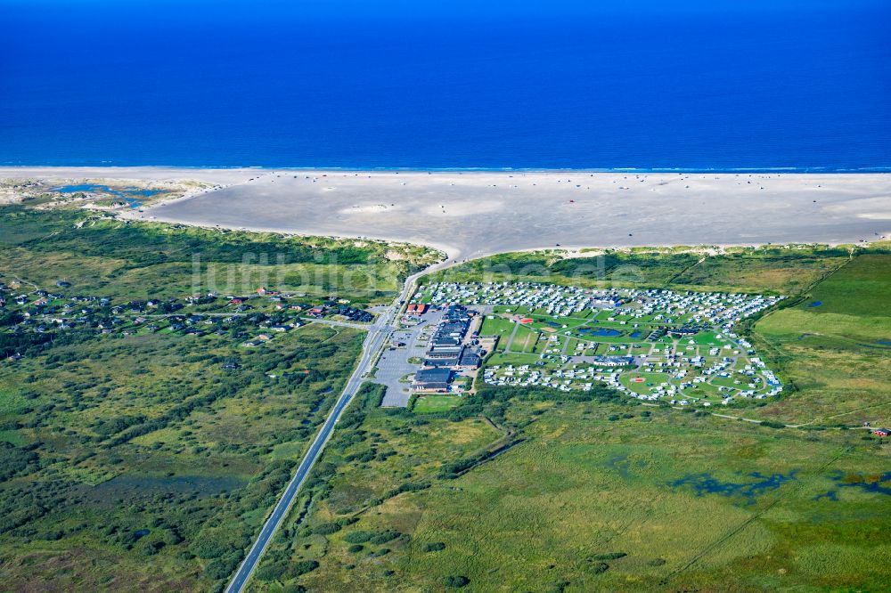 Römö aus der Vogelperspektive: Campingplatz an der Meeresküste First Camp Lakolk Strand - Römö in Römö in Region Syddanmark, Dänemark